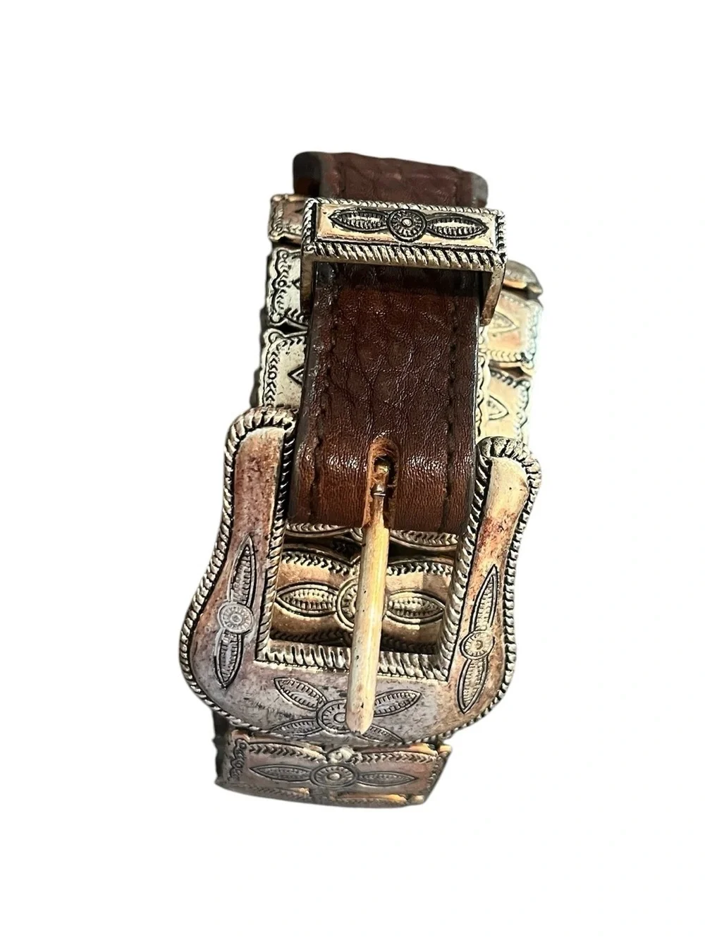 Vintage Full Grain Leather Tooled Conch Silver Toned Belt 32” Western Boho
